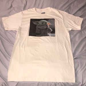 Star Wars Men’s Baby Yoda Tee🆕